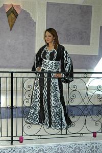     

:	zahaara-haute-couture-caftan-marocain-1161286603.jpg‏
:	11072
:	48.2 
:	55673