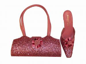     

:	Fashion_Handbag_and_Shoe.jpg
:	570
:	46.4 
:	6037