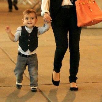 ���� ����