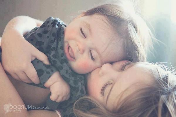 ����� ����