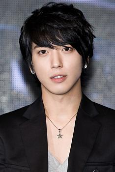 2013071711360615821 615x921