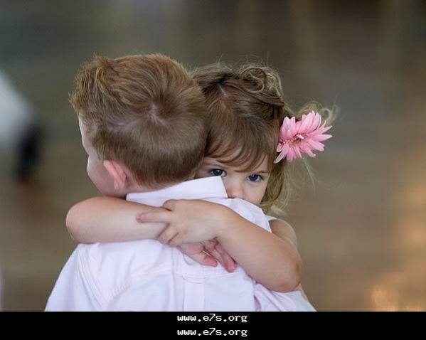 ����� ����